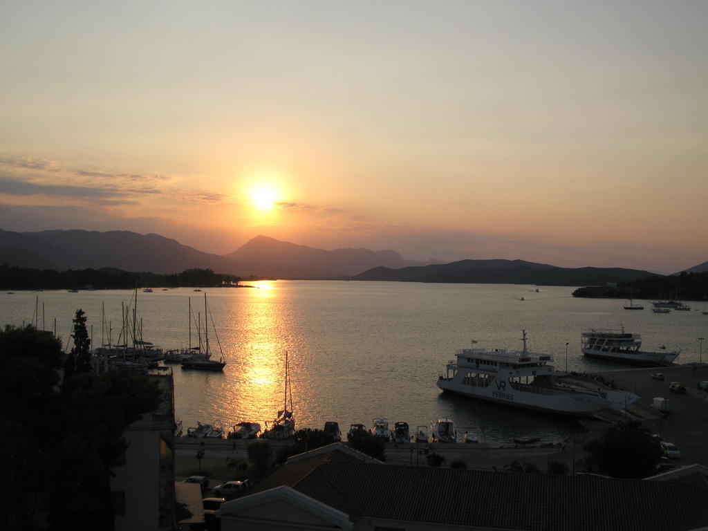 Dimitra Boutique Hotel Poros Town Ngoại thất bức ảnh