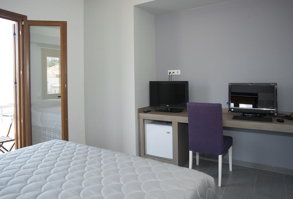 Dimitra Boutique Hotel Poros Town Ngoại thất bức ảnh